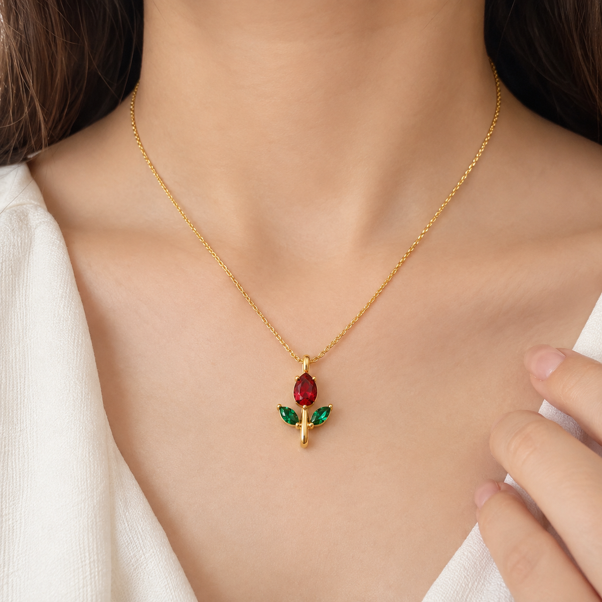 Red & Green Floral Pendant Necklace